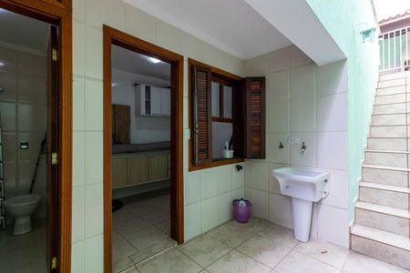 Casa à venda com 170m², 3 quartos e 2 vagasÁrea de Serviço