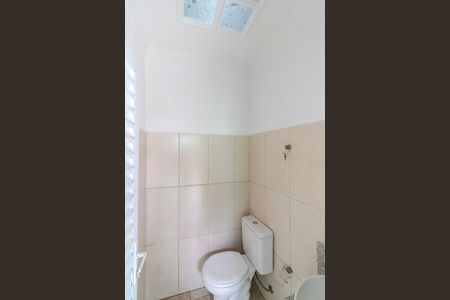 Casa à venda com 170m², 3 quartos e 2 vagasBanheiro Externo