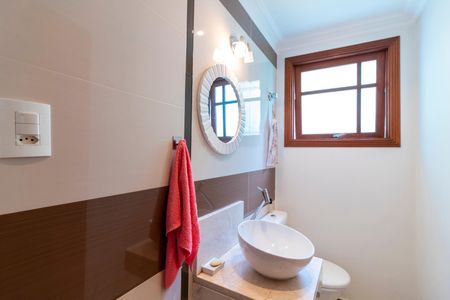 Casa à venda com 170m², 3 quartos e 2 vagasLavabo