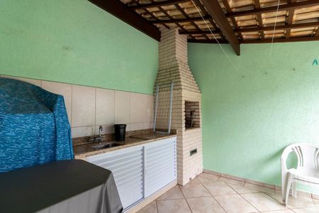 Casa à venda com 170m², 3 quartos e 2 vagasChurrasqueira