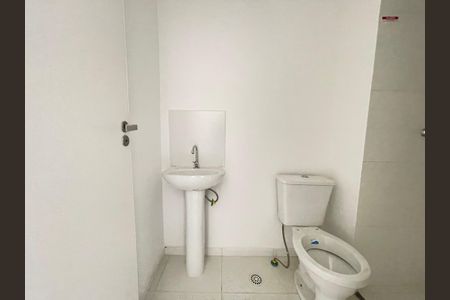Apartamento à venda com 37m², 1 quarto e sem vagaBanheiro Social