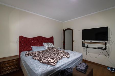 Casa à venda com 270m², 3 quartos e 5 vagasSuíte