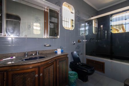 Casa à venda com 270m², 3 quartos e 5 vagasSuíte