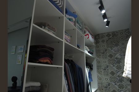 Casa à venda com 198m², 2 quartos e 2 vagasCloset Suíte