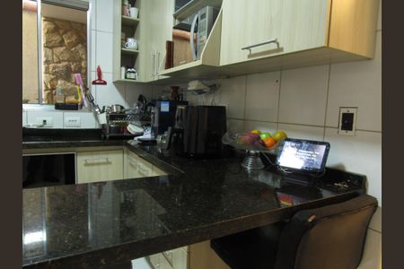 Casa à venda com 198m², 2 quartos e 2 vagasCozinha