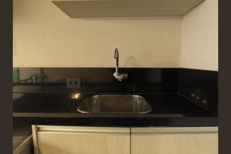 Casa à venda com 198m², 2 quartos e 2 vagasLavanderia