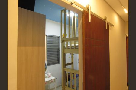 Casa à venda com 198m², 2 quartos e 2 vagasQuarto 