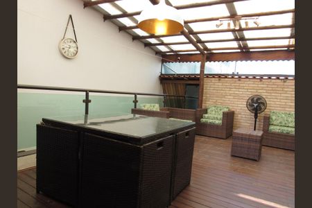 Casa à venda com 198m², 2 quartos e 2 vagasEspaço Gourmet