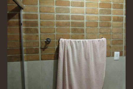 Casa à venda com 198m², 2 quartos e 2 vagasBanheiro da Suíte