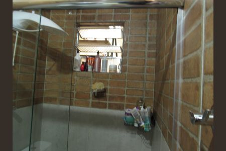 Casa à venda com 198m², 2 quartos e 2 vagasBanheiro da Suíte