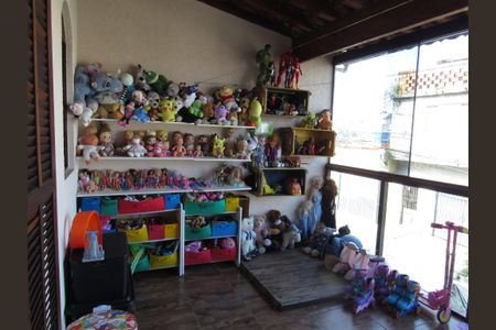 Casa à venda com 198m², 2 quartos e 2 vagasVaranda