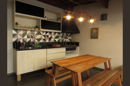 Casa à venda com 198m², 2 quartos e 2 vagasEspaço Gourmet