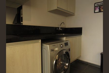 Casa à venda com 198m², 2 quartos e 2 vagasLavanderia