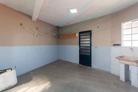 Casa para alugar com 119m², 2 quartos e 1 vaga Casa para alugar com 119m², 2 quartos e 1 vagaÁrea de Serviço