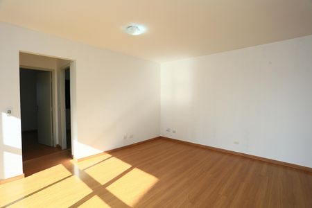 Apartamento para alugar com 72m², 2 quartos e 1 vagaSala
