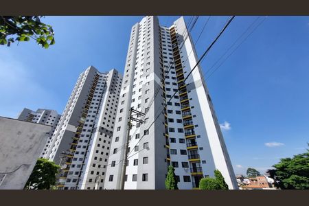 Apartamento para alugar com 72m², 2 quartos e 1 vagaFachada