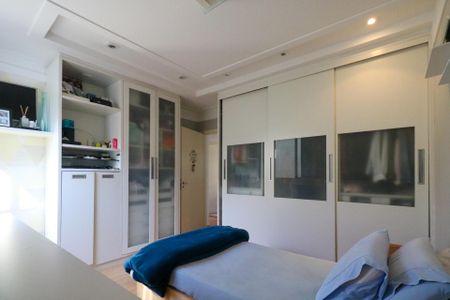 Casa à venda com 235m², 3 quartos e 7 vagasQuarto