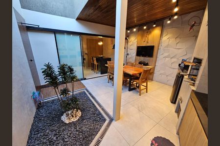 Casa à venda com 120m², 3 quartos e 2 vagas Casa à venda com 120m², 3 quartos e 2 vagasEspaço Gourmet