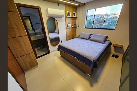 Casa à venda com 120m², 3 quartos e 2 vagas Casa à venda com 120m², 3 quartos e 2 vagasQuarto 2 - Suíte