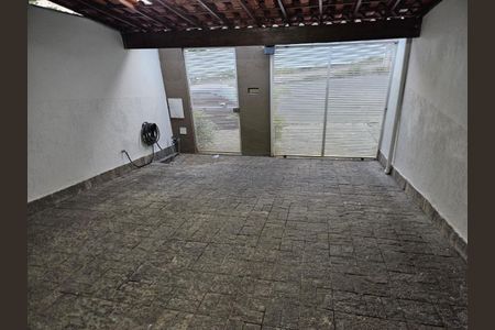 Casa à venda com 120m², 3 quartos e 2 vagas Casa à venda com 120m², 3 quartos e 2 vagasGaragem