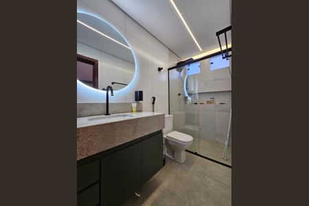 Casa à venda com 120m², 3 quartos e 2 vagas Casa à venda com 120m², 3 quartos e 2 vagasBanheiro da Suíte 2