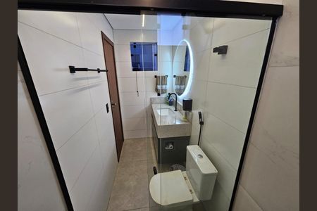 Casa à venda com 120m², 3 quartos e 2 vagas Casa à venda com 120m², 3 quartos e 2 vagasBanheiro da Suíte 2