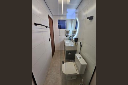 Casa à venda com 120m², 3 quartos e 2 vagas Casa à venda com 120m², 3 quartos e 2 vagasBanheiro da Suíte 2