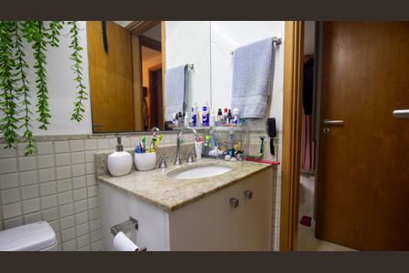 Apartamento à venda com 85m², 3 quartos e 1 vaga Apartamento à venda com 85m², 3 quartos e 1 vagaBanheiro da Suíte