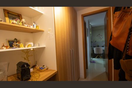 Apartamento à venda com 85m², 3 quartos e 1 vaga Apartamento à venda com 85m², 3 quartos e 1 vagaCorredor