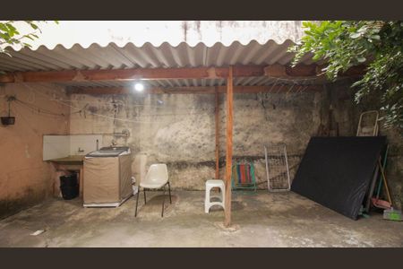 Casa à venda com 106m², 2 quartos e 2 vagas Casa à venda com 106m², 2 quartos e 2 vagasQuintal