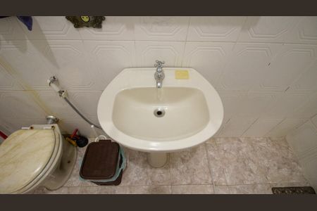 Casa à venda com 106m², 2 quartos e 2 vagas Casa à venda com 106m², 2 quartos e 2 vagasBanheiro