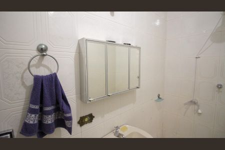 Casa à venda com 106m², 2 quartos e 2 vagas Casa à venda com 106m², 2 quartos e 2 vagasBanheiro