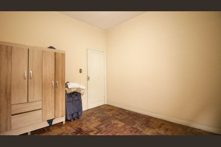 Casa à venda com 106m², 2 quartos e 2 vagas Casa à venda com 106m², 2 quartos e 2 vagasSuíte