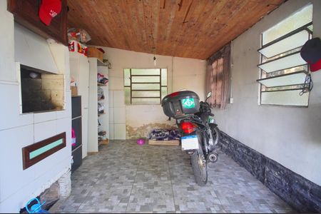 Casa à venda com 60m², 2 quartos e 1 vagaGaragem