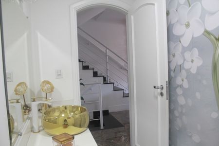 Casa à venda com 249m², 4 quartos e 4 vagasLavabo