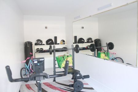 Casa à venda com 249m², 4 quartos e 4 vagasAcademia