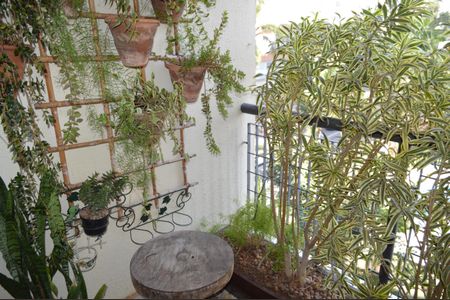 Apartamento à venda com 70m², 2 quartos e 1 vagaVaranda