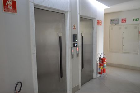 Apartamento à venda com 70m², 2 quartos e 1 vagaElevador