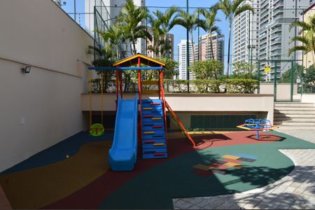 Apartamento à venda com 70m², 2 quartos e 1 vagaÁrea Comum - Playground