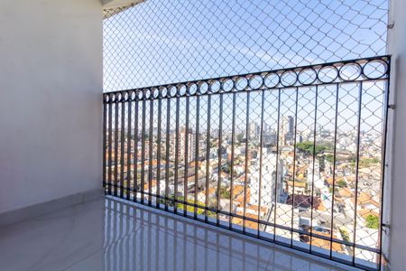 Apartamento à venda com 60m², 3 quartos e 2 vagas Apartamento à venda com 60m², 3 quartos e 2 vagasVaranda