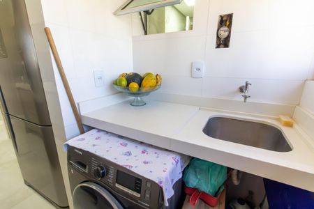 Apartamento à venda com 60m², 3 quartos e 2 vagas Apartamento à venda com 60m², 3 quartos e 2 vagasÁrea de Serviço