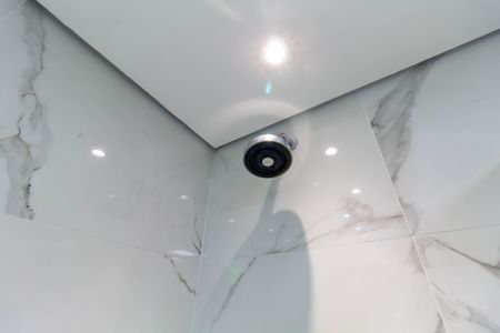 Apartamento à venda com 60m², 3 quartos e 2 vagas Apartamento à venda com 60m², 3 quartos e 2 vagasBanheiro Social