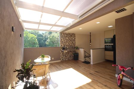 Casa de condomínio à venda com 142m², 4 quartos e 2 vagasÁrea Externa