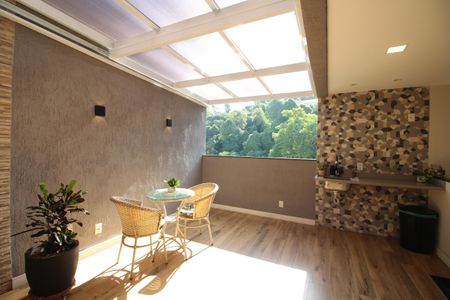 Casa de condomínio à venda com 142m², 4 quartos e 2 vagasÁrea Externa