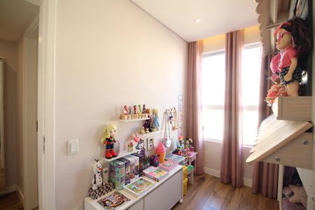 Casa de condomínio à venda com 142m², 4 quartos e 2 vagasQuarto 2