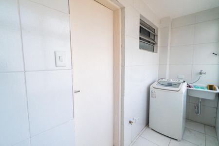 Apartamento à venda com 64m², 1 quarto e sem vagaÁrea de Serviço