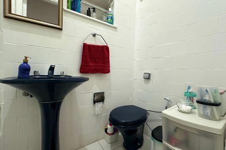 Apartamento à venda com 70m², 2 quartos e sem vagaBanheiro 