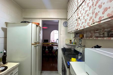 Apartamento à venda com 70m², 2 quartos e sem vagaCozinha