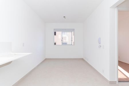 Apartamento para alugar com 37m², 2 quartos e 1 vaga Apartamento para alugar com 37m², 2 quartos e 1 vagaSala/Cozinha