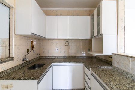 Casa à venda com 234m², 3 quartos e 3 vagas Casa à venda com 234m², 3 quartos e 3 vagasCozinha